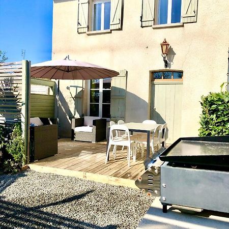 Maison Hirondelles Gites Mezieres-sur-Issoire Dış mekan fotoğraf